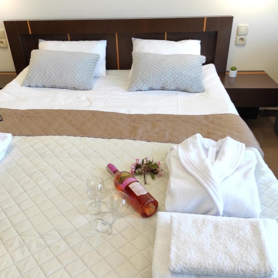Apartament Promenada Park Kolobrzeg Ngoại thất bức ảnh